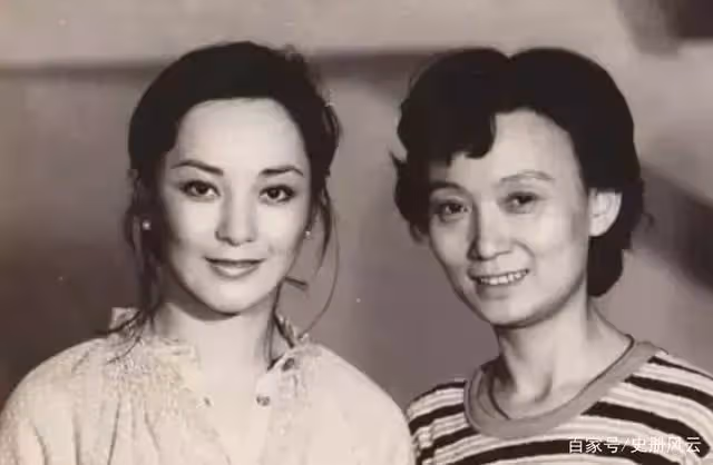 兩女共侍一夫！瓊瑤戲導演：爲了不影響「三人和諧」選擇絕育　晚年「原配離婚」她終於上位
