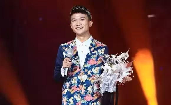 高曉松不惜代價自掏腰包也要力捧,被嘲12年的周深,確實值得