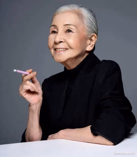 日本服裝設計師和田惠美去世，張藝謀、馬思純等明星紛紛悼念