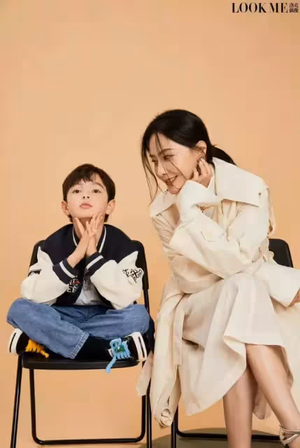馬雅舒罕帶倆娃拍大片，一對兒女五官混血感強，兒子挺翹鼻太像爸