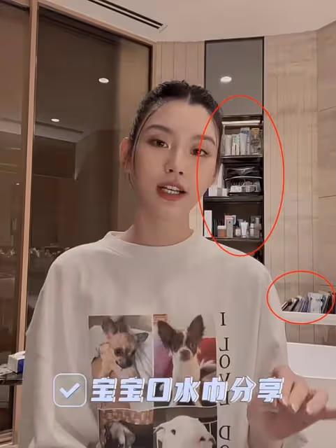 奚夢瑤曬女兒定製款口水巾！花費上千元豪購13條，身後護膚品搶眼