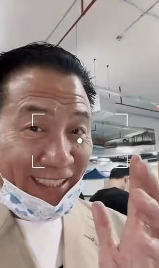 萬梓良曬居家隔離視頻，獨自一人房間內狂扭，行為引爭議狀態成謎