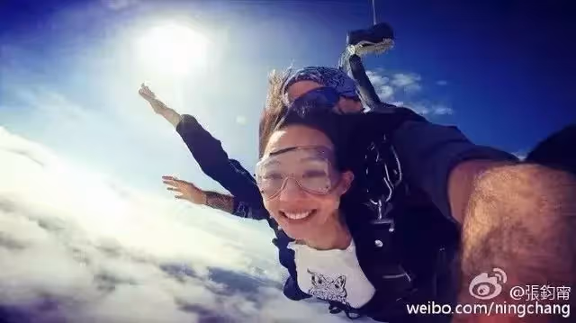 36歲張鈞甯純素顏曝光：你以為的「凍齡女神」，99%都是假的