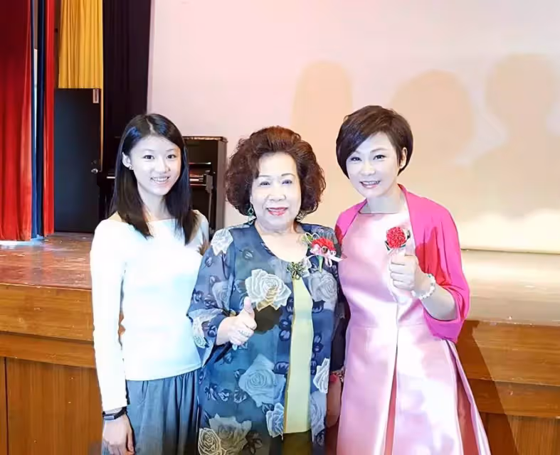 離婚24年！張月麗「放下心中最大牽掛」邁入60歲不慌張 中年後「必捨棄三東西」斜槓身分超精彩