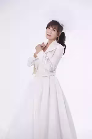 離婚30年再披白紗！龍千玉興奮點頭「宣布有喜事」：未來會很幸福　想起「老父不捨落下男兒淚」心境已不同