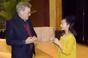 看了黃磊女兒的最新熱搜,我才理解那個放棄百萬年薪的大學生