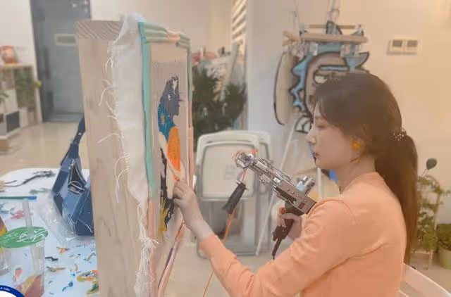 央視美女馬凡舒曬生活照，穿瑜伽褲秀大長腿，馬甲線明顯惹人羨慕