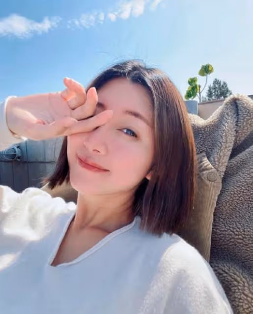 港星懷孕三月確診新冠！流鼻涕喉嚨痛不敢吃藥，三天前剛舉行婚禮