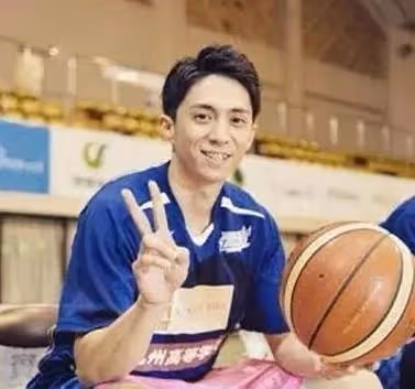 竟很少有人知道她們是「一家人」,全員高顏值屬實羨慕了...