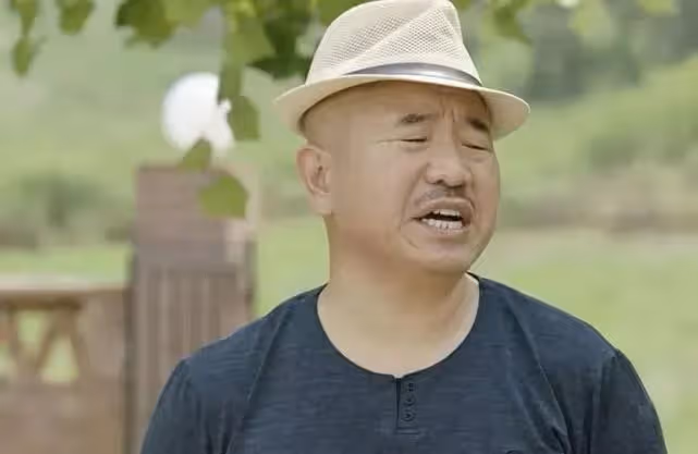 李琳透露本山傳媒薪資,老公想要開直播卻被罵,劉能角色都被換了