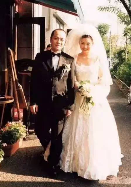 「一代女神」邱淑貞，事業低谷遇「伯樂」王晶，事業巔峰突公布婚訊，最終逆襲成人生贏家