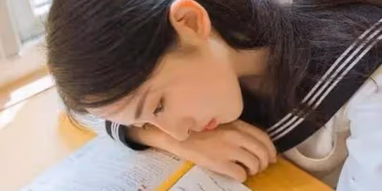 相愛多年的男友毫無徵兆人間蒸發了，留給我的只有百萬債務