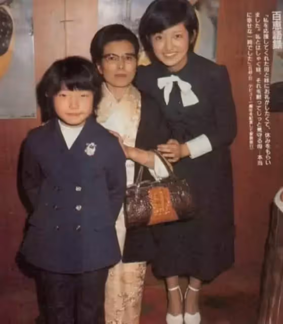 13歲出道！從私生女「逆襲成亞洲巨星」21歲為愛隱退　消失40年近照曝光「穿著樸素」笑容卻更美