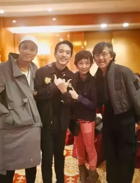 當年引狼入室，林子祥前妻嘆葉蒨文什麼都跟我比早看對眼，兒PO媽穿熱褲辣照，網讚完全不輸她