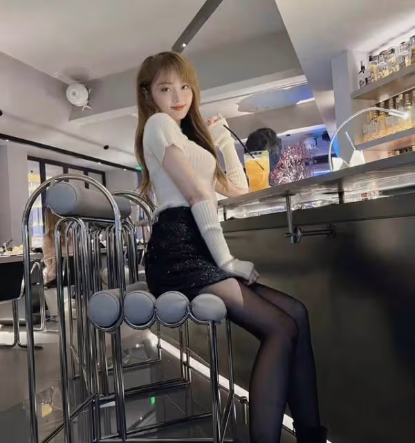 TVB前知名女星離巢後多姿多彩！轉行做網紅，遊山玩水變名媛生活