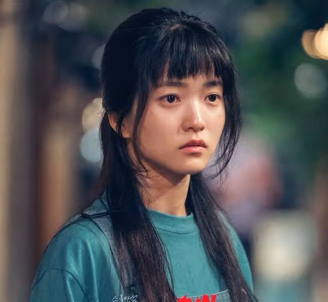 金泰梨瘋狂撞臉!除了跟秀智,韓國網友發現跟這位韓星男神很神似