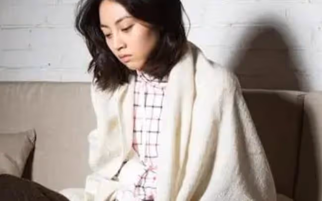 摘除子宮後，老公為了找人生兒子，把新找的野女人帶到我面前