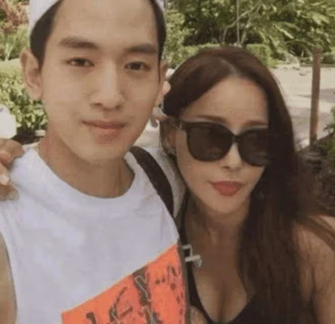 相差17歲情侶終於有結果,看到女方照片後,網友羨慕了