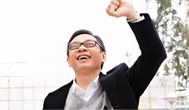 突傳死訊!香港知名藝人因病離世,多年前患舌癌切除部分舌頭保命