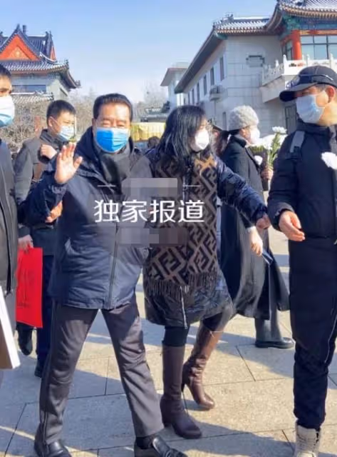李光羲告別儀式曝光!李雙江攜妻子精神足,楊洪基陳鐸表情沉痛