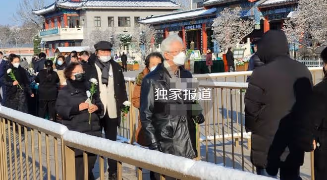 李光羲告別儀式曝光!李雙江攜妻子精神足,楊洪基陳鐸表情沉痛