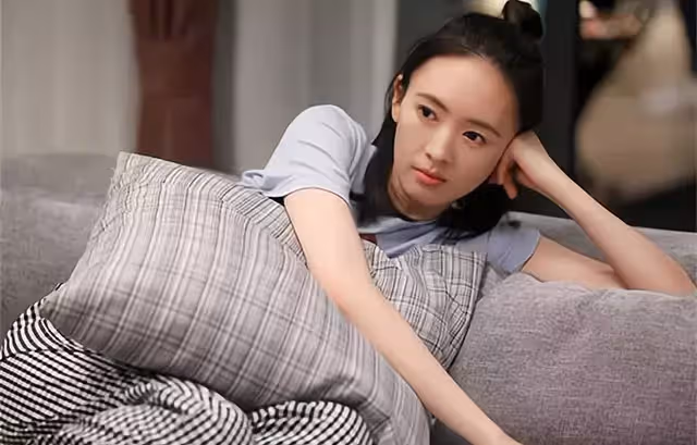 因28萬彩禮談不攏，我找男閨蜜喝酒訴苦，隔天在酒店醒來我笑了
