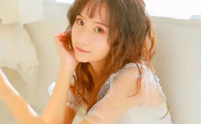 男友加班嚴重,偷看他聊天記錄,才發現我們之間存在著另一個女孩