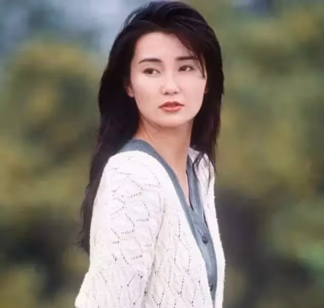 張曼玉：不願和章子怡合作，骨瘦如柴、愛穿地攤貨，57歲仍單身：姐的瀟灑你不懂