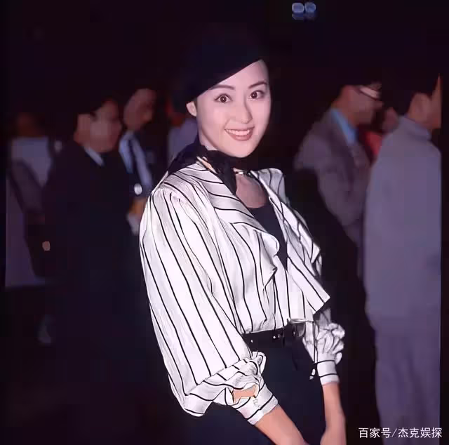 25歲嫁給鍾鎮濤！39歲前夫破產負債2億　如今她「成頭部網紅」再成億萬富婆