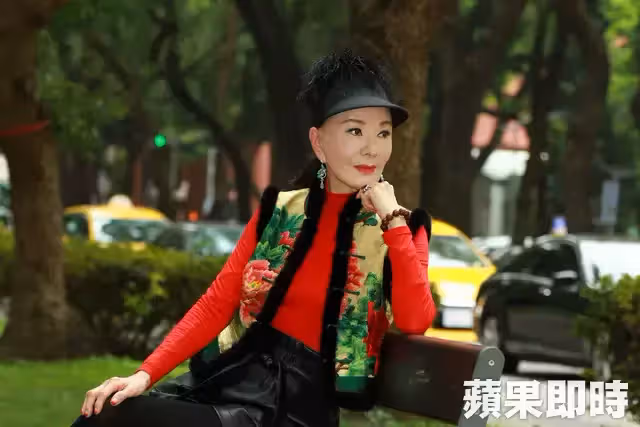 夏台鳳「痛失愛子」隔年連失2至親！遇乞討母子痛哭塞錢：妳很幸福，兒子還在身邊