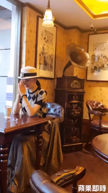 夏台鳳「痛失愛子」隔年連失2至親！遇乞討母子痛哭塞錢：妳很幸福，兒子還在身邊