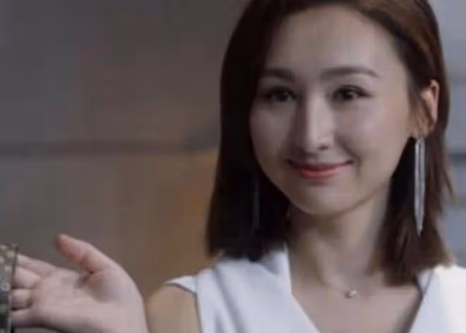 生娃後，做的最刺激的事，領回家一個男人，當著嬰兒的面親熱