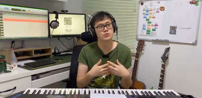 曝知名音樂人電梯內猥褻女鄰居，監控畫面不堪入目，被判拘留9天