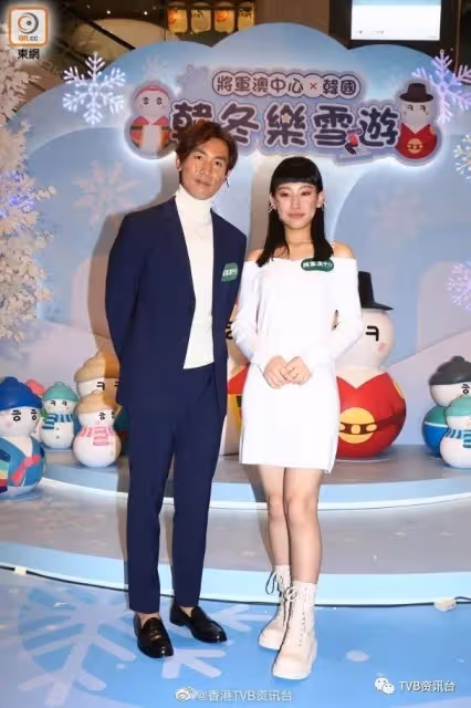 突發！TVB新晉小花淚灑現場，否認工作過勞導致生病跌倒
