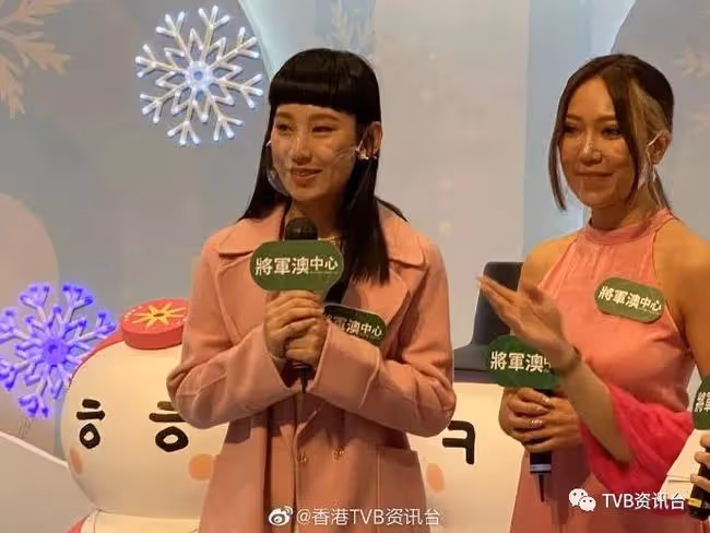 突發！TVB新晉小花淚灑現場，否認工作過勞導致生病跌倒