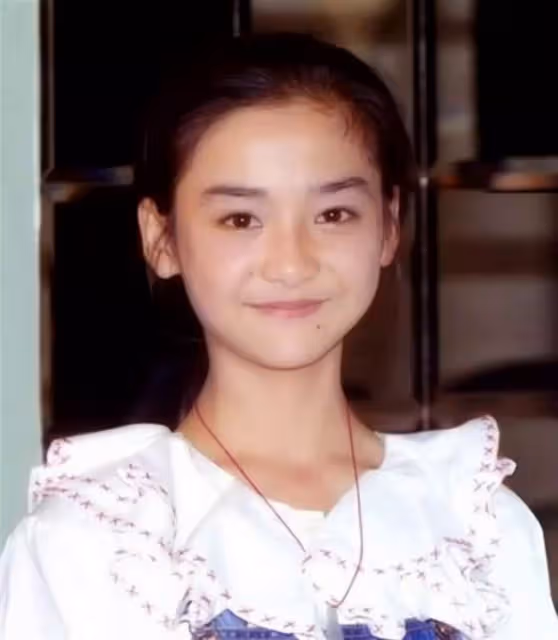 從小到大都像林青霞！小童星「13歲撞臉一夜成名」演技逼哭全網　「18歲抗父命再入行圓夢」慘變路人現況曝光