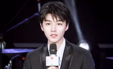 戀愛了？王俊凱被爆戀愛，女方闢謠，男方曾表示25歲前不會戀愛