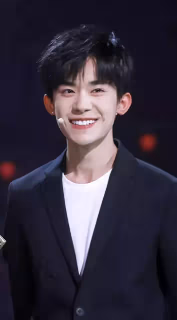 TFboys名存實亡，三小隻單飛五年後，當年混最慘的如今卻發展最好