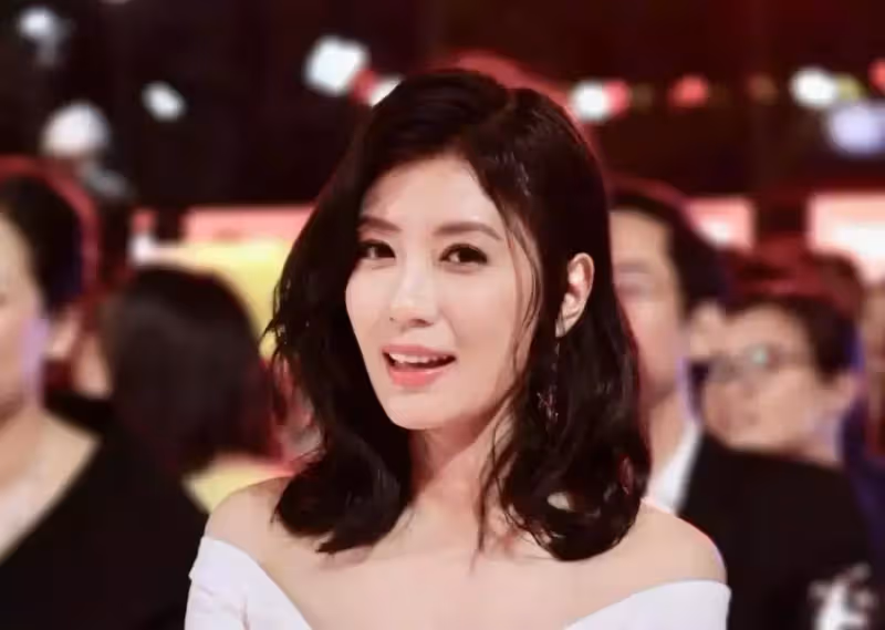 「身高不夠顏值來湊」的4大女星,最低1米53,卻靠顏值與實力站穩了腳跟