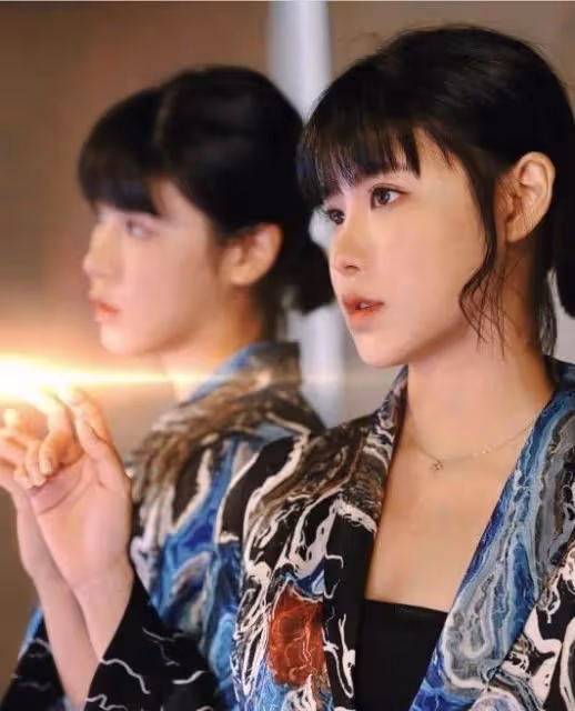 計劃轉行？力捧港姐自曝修讀珠寶設計課程，曾被質疑帶資進組