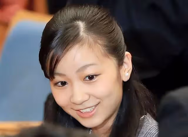 紀子的女兒佳子公主顏值有多高?看完這組珍藏的照片,你就知道了