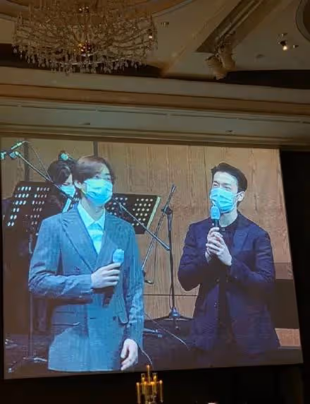 韓流天團成員姐姐婚禮，隊友家人到場祝福彰顯兄弟情深