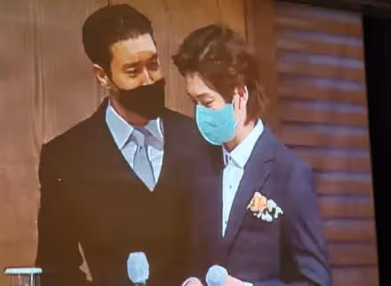 韓流天團成員姐姐婚禮，隊友家人到場祝福彰顯兄弟情深