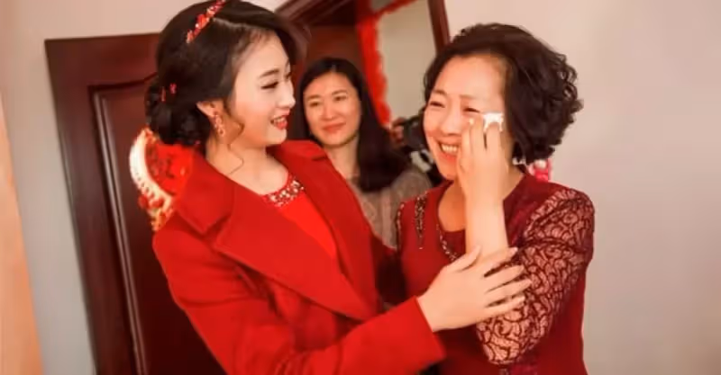 不是不想家！為何「女人結婚後都不願意回娘家」？三個過來人告訴你答案：更多是身不由己