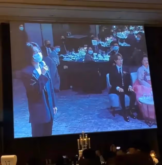 韓流天團成員姐姐婚禮，隊友家人到場祝福彰顯兄弟情深