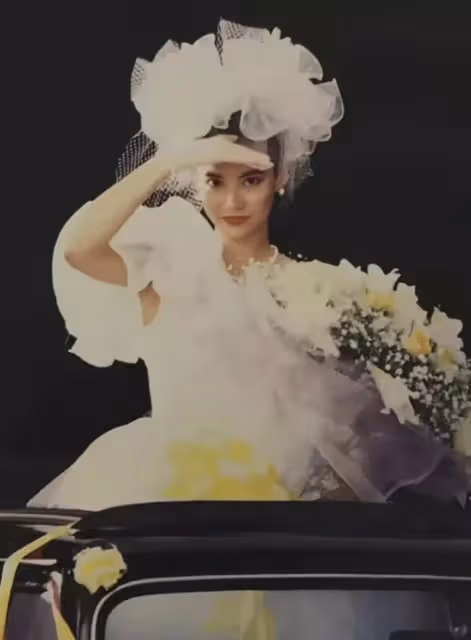 以為是林青霞?她曬18歲舊照「撞臉第一美人」驚艷無數網友 揭曉真實身分「竟是童星演過她」