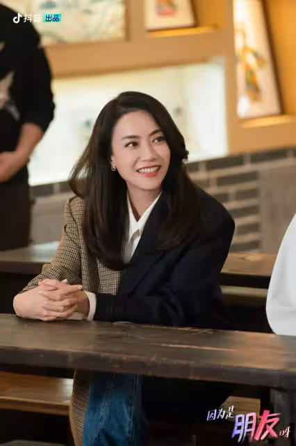 以為是林青霞?她曬18歲舊照「撞臉第一美人」驚艷無數網友 揭曉真實身分「竟是童星演過她」
