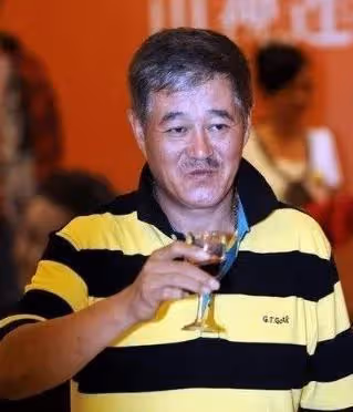 趙本山醉酒後亂承諾，改變了兩個女人的人生軌跡