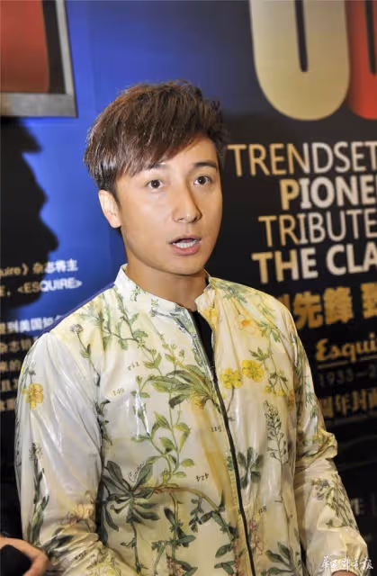 有愛心!香港知名男星為長者送抗疫物資,做義工同時還向前線打氣