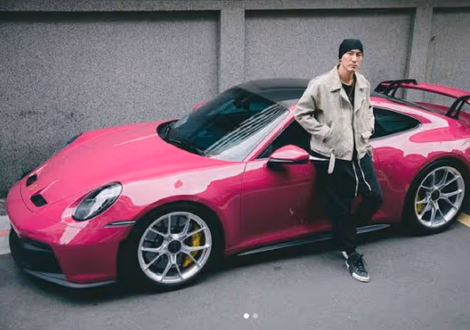 知名男星慘遇車禍!豪車被撞大洞肇事者逃逸,怒飆粗口直呼氣死了